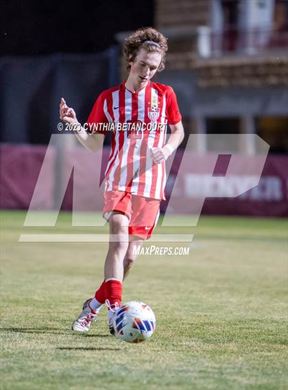 Thumbnail 2 in Regis Jesuit vs Denver East (CHSAA 5A Semifinals) photogallery.