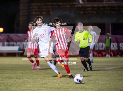 Thumbnail 2 in Regis Jesuit vs Denver East (CHSAA 5A Semifinals) photogallery.