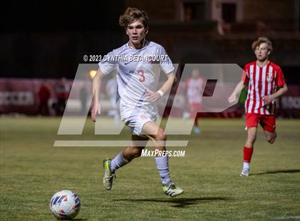 Thumbnail 2 in Regis Jesuit vs Denver East (CHSAA 5A Semifinals) photogallery.