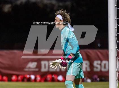 Thumbnail 1 in Regis Jesuit vs Denver East (CHSAA 5A Semifinals) photogallery.