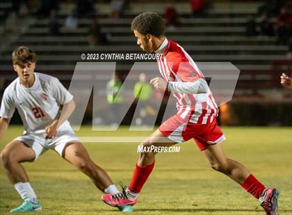 Thumbnail 3 in Regis Jesuit vs Denver East (CHSAA 5A Semifinals) photogallery.