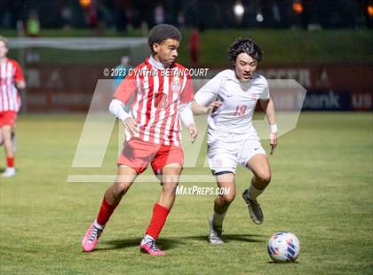 Thumbnail 2 in Regis Jesuit vs Denver East (CHSAA 5A Semifinals) photogallery.