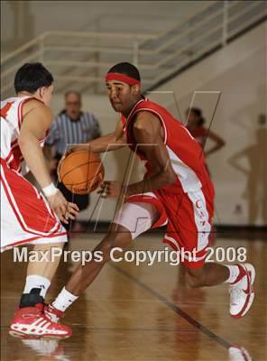 Thumbnail 1 in HS of Commerce vs Norwich Free Academy (Spalding Hoophall Classic) photogallery.