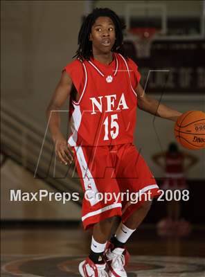 Thumbnail 3 in HS of Commerce vs Norwich Free Academy (Spalding Hoophall Classic) photogallery.