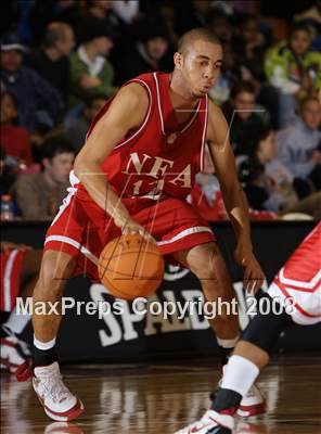 Thumbnail 2 in HS of Commerce vs Norwich Free Academy (Spalding Hoophall Classic) photogallery.