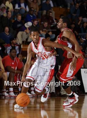 Thumbnail 1 in HS of Commerce vs Norwich Free Academy (Spalding Hoophall Classic) photogallery.