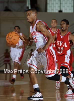 Thumbnail 3 in HS of Commerce vs Norwich Free Academy (Spalding Hoophall Classic) photogallery.