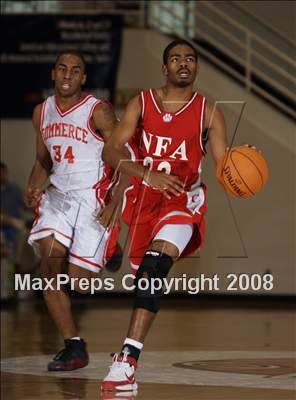 Thumbnail 2 in HS of Commerce vs Norwich Free Academy (Spalding Hoophall Classic) photogallery.
