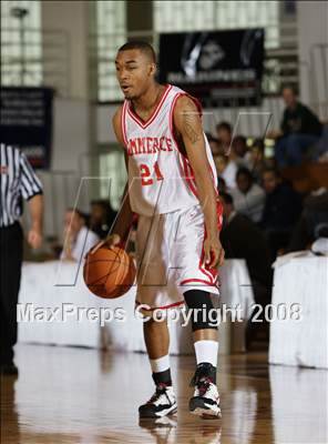 Thumbnail 1 in HS of Commerce vs Norwich Free Academy (Spalding Hoophall Classic) photogallery.