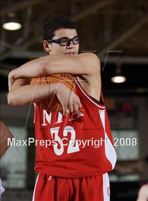 Thumbnail 3 in HS of Commerce vs Norwich Free Academy (Spalding Hoophall Classic) photogallery.