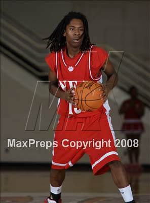 Thumbnail 1 in HS of Commerce vs Norwich Free Academy (Spalding Hoophall Classic) photogallery.