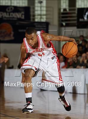 Thumbnail 3 in HS of Commerce vs Norwich Free Academy (Spalding Hoophall Classic) photogallery.