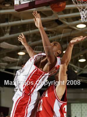 Thumbnail 3 in HS of Commerce vs Norwich Free Academy (Spalding Hoophall Classic) photogallery.