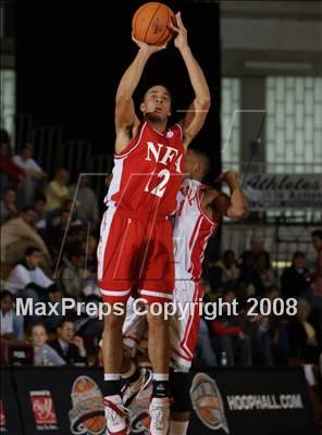 Thumbnail 3 in HS of Commerce vs Norwich Free Academy (Spalding Hoophall Classic) photogallery.