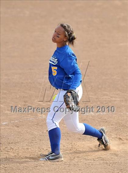 Thumbnail 2 in River Valley vs. Benicia (CIF SJS D3 Playoffs) photogallery.