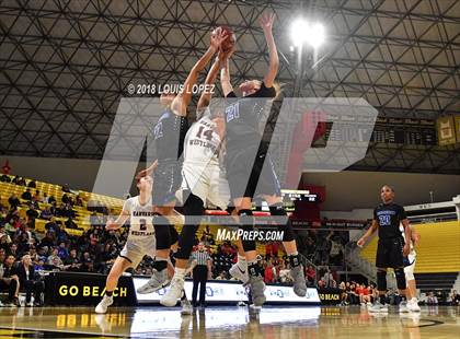 Thumbnail 2 in Windward vs. Harvard-Westlake (CIF SS Open DIV Final) photogallery.