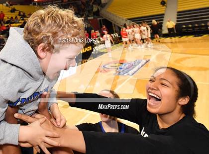 Thumbnail 2 in Windward vs. Harvard-Westlake (CIF SS Open DIV Final) photogallery.