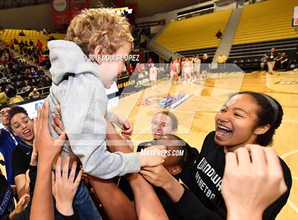Thumbnail 3 in Windward vs. Harvard-Westlake (CIF SS Open DIV Final) photogallery.