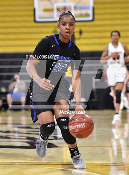 Thumbnail 2 in Windward vs. Harvard-Westlake (CIF SS Open DIV Final) photogallery.