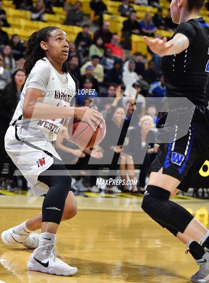 Thumbnail 1 in Windward vs. Harvard-Westlake (CIF SS Open DIV Final) photogallery.
