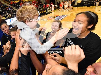 Thumbnail 2 in Windward vs. Harvard-Westlake (CIF SS Open DIV Final) photogallery.