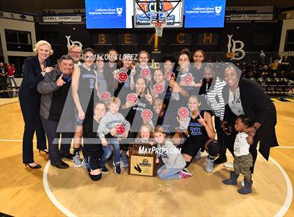 Thumbnail 1 in Windward vs. Harvard-Westlake (CIF SS Open DIV Final) photogallery.