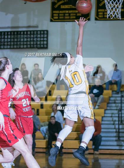 Thumbnail 1 in Jamesville-DeWitt @ Cardinal O'Hara photogallery.