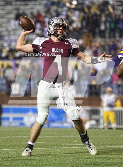 Thumbnail 3 in Alcoa vs. Covington (TSSAA Division I Class 3A Final)  photogallery.