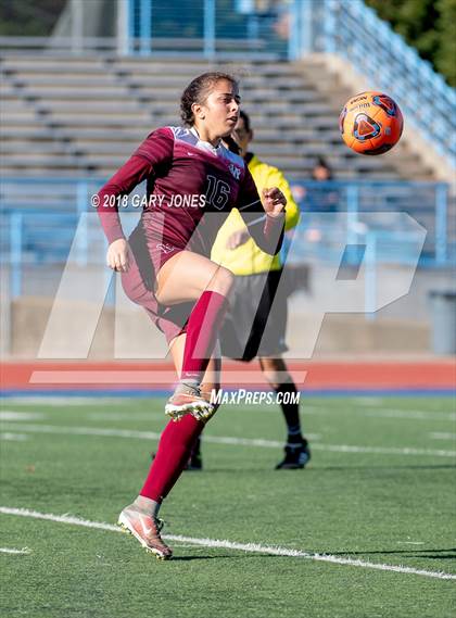 Thumbnail 3 in Whitney vs. Laguna Creek (Rocklin Invitational) photogallery.