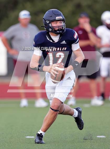 Thumbnail 3 in Davenport @ Wimberley (Scrimmage) photogallery.