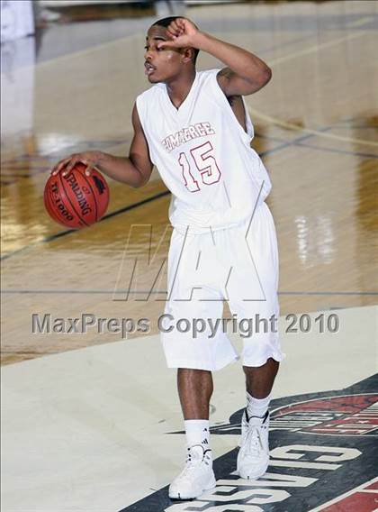 Thumbnail 3 in Commerce vs. Central (Hoophall Classic) photogallery.