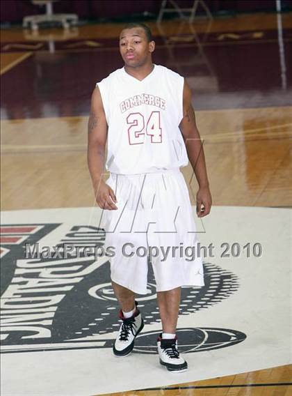 Thumbnail 2 in Commerce vs. Central (Hoophall Classic) photogallery.
