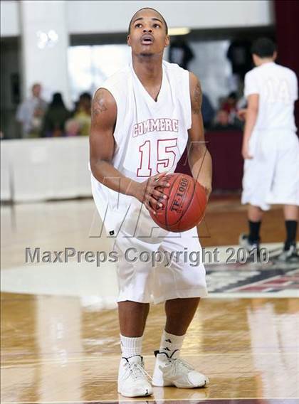 Thumbnail 1 in Commerce vs. Central (Hoophall Classic) photogallery.