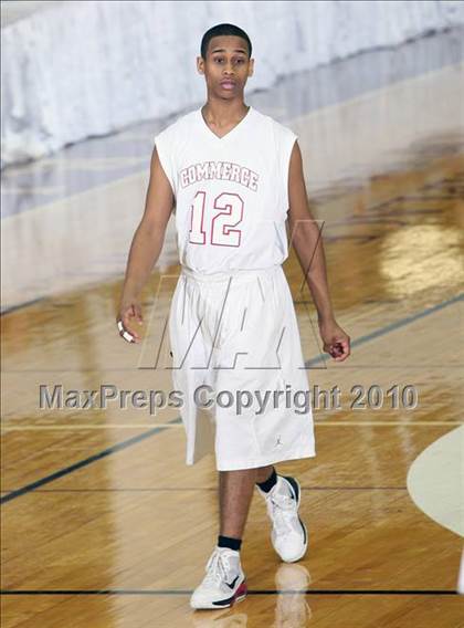 Thumbnail 1 in Commerce vs. Central (Hoophall Classic) photogallery.