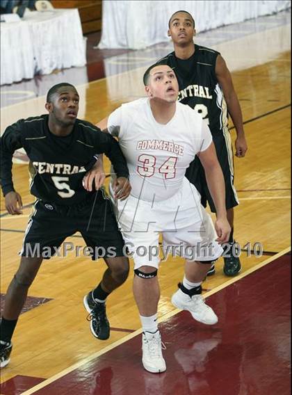 Thumbnail 2 in Commerce vs. Central (Hoophall Classic) photogallery.