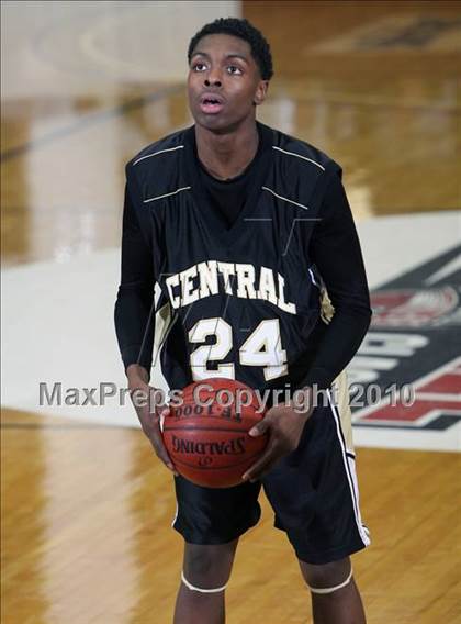 Thumbnail 2 in Commerce vs. Central (Hoophall Classic) photogallery.