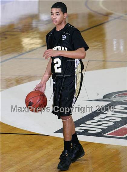 Thumbnail 3 in Commerce vs. Central (Hoophall Classic) photogallery.