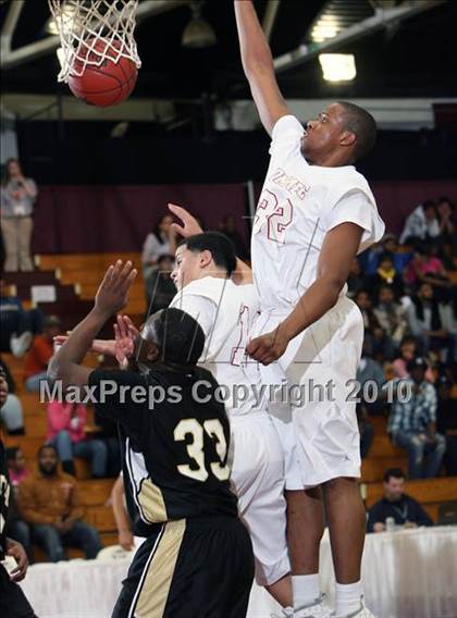 Thumbnail 3 in Commerce vs. Central (Hoophall Classic) photogallery.
