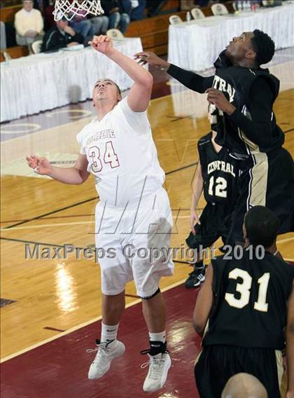 Thumbnail 3 in Commerce vs. Central (Hoophall Classic) photogallery.