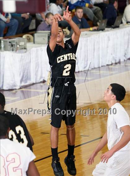 Thumbnail 1 in Commerce vs. Central (Hoophall Classic) photogallery.