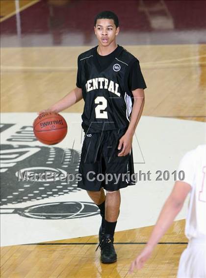 Thumbnail 2 in Commerce vs. Central (Hoophall Classic) photogallery.