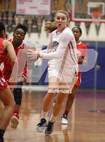 Thumbnail 2 in Saint Mary's @ Campolindo (CIF D3 NCS Regional Final) photogallery.