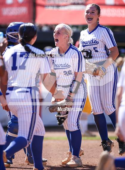 Thumbnail 1 in Hernando vs. Ocean Springs (MHSAA Class 7A Final) photogallery.