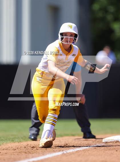 Thumbnail 3 in Hernando vs. Ocean Springs (MHSAA Class 7A Final) photogallery.
