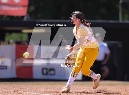 Thumbnail 1 in Hernando vs. Ocean Springs (MHSAA Class 7A Final) photogallery.