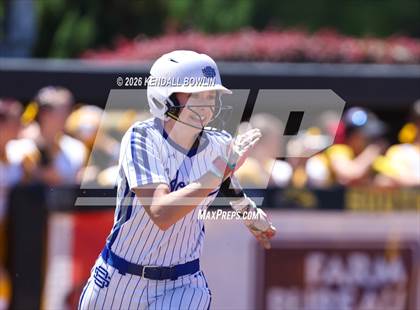 Thumbnail 1 in Hernando vs. Ocean Springs (MHSAA Class 7A Final) photogallery.