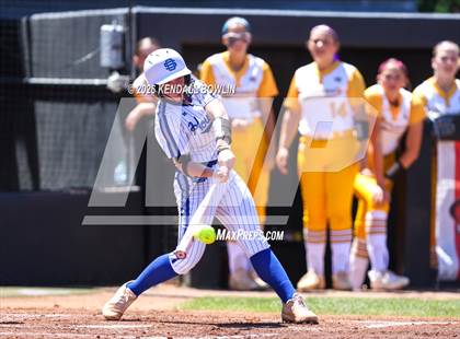 Thumbnail 2 in Hernando vs. Ocean Springs (MHSAA Class 7A Final) photogallery.