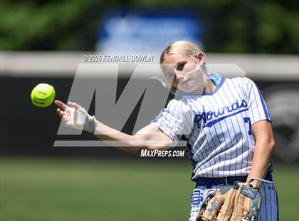 Thumbnail 2 in Hernando vs. Ocean Springs (MHSAA Class 7A Final) photogallery.