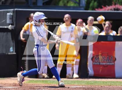 Thumbnail 1 in Hernando vs. Ocean Springs (MHSAA Class 7A Final) photogallery.