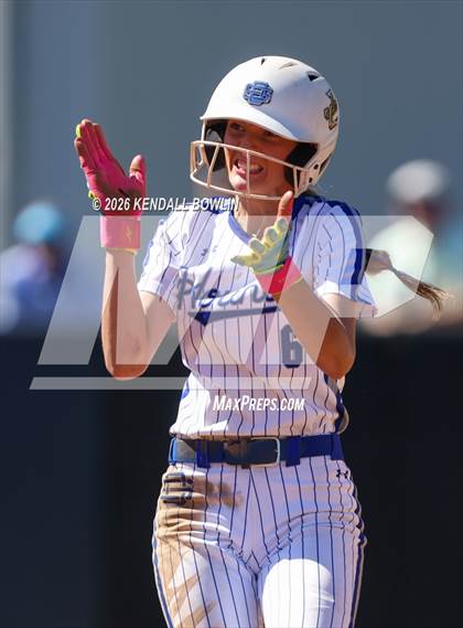 Thumbnail 1 in Hernando vs. Ocean Springs (MHSAA Class 7A Final) photogallery.